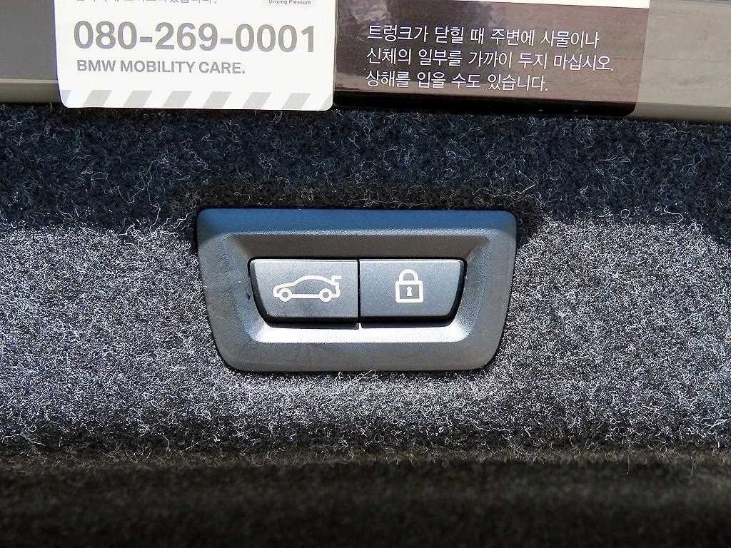 BMW 5시리즈 5시리즈 (G30) 520i M 스포츠 이미지 17