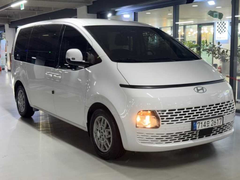 현대 스타리아 4WD 디젤 투어러 모던 11인승 이미지 2