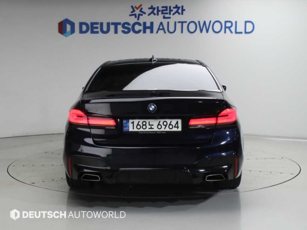 BMW 5시리즈 5시리즈 (G30) 523d xDrive M 스포츠 이미지 4