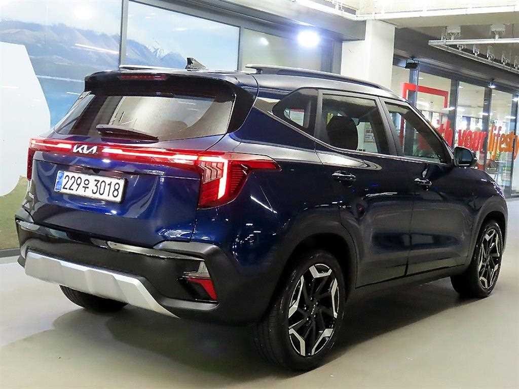 기아 셀토스 더 뉴 셀토스 가솔린 2.0 2WD 시그니처 이미지 4