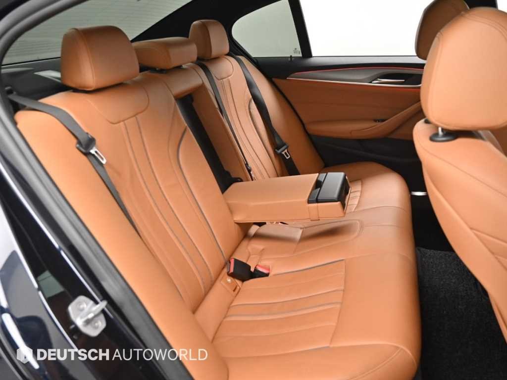 BMW 5시리즈 5시리즈 (G30) 520d M 스포츠 이미지 12