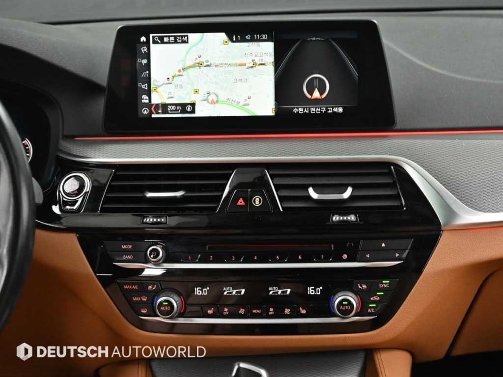 BMW 5시리즈 5시리즈 (G30) 520d M 스포츠 이미지 14