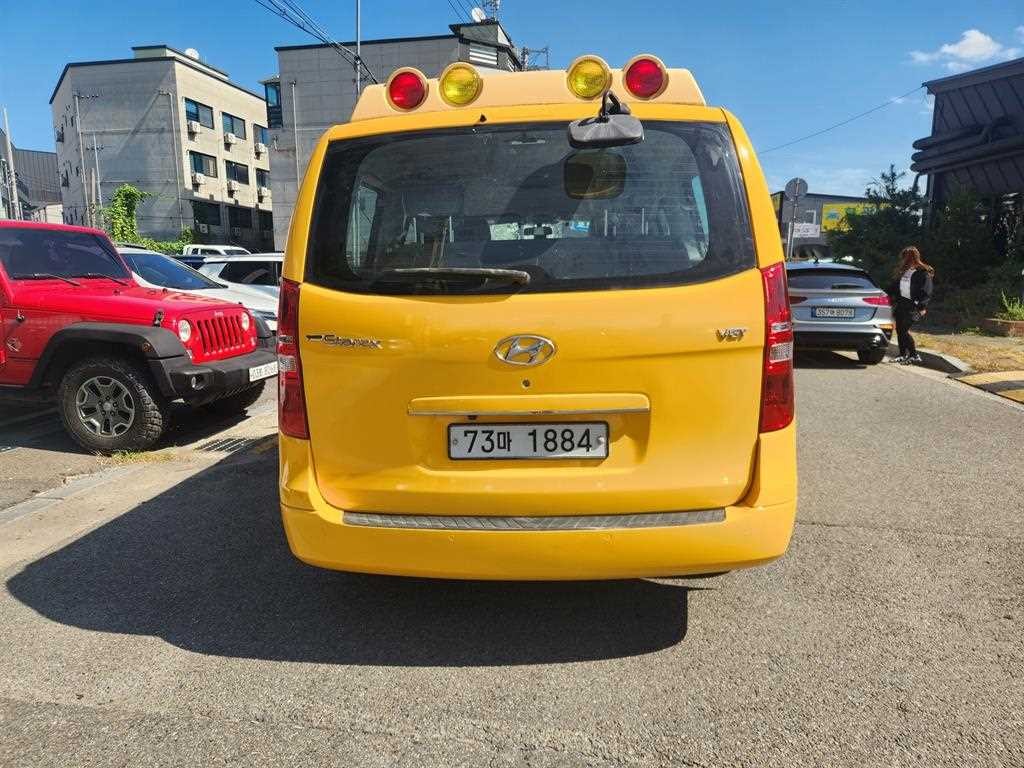 현대 스타렉스 그랜드 스타렉스 12인승 왜건 CVX 디럭스 이미지 4