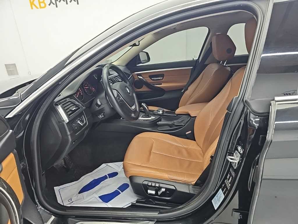 BMW 4시리즈 4시리즈 (F32) 420i 그란쿠페 럭셔리 이미지 11