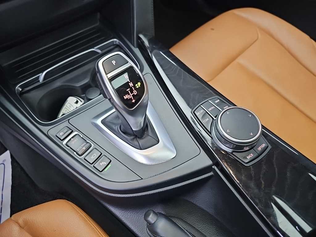 BMW 4시리즈 4시리즈 (F32) 420i 그란쿠페 럭셔리 이미지 8