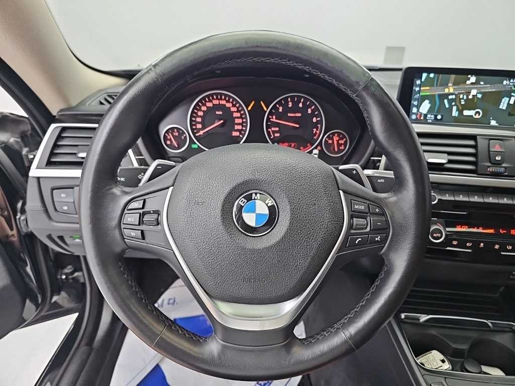 BMW 4시리즈 4시리즈 (F32) 420i 그란쿠페 럭셔리 이미지 9