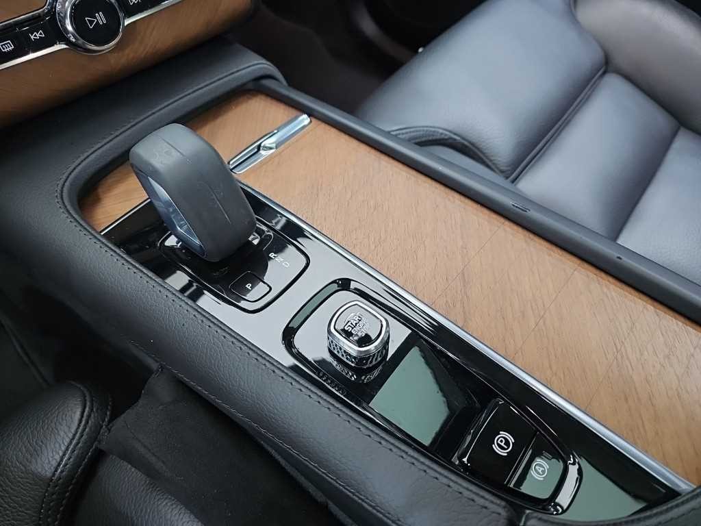 볼보 XC90 XC90 2세대 2.0 B5 AWD 이미지 8