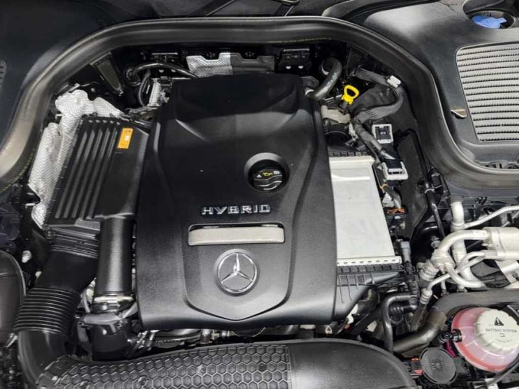 벤츠 GLC 클래스 GLC클래스 X253 GLC 300 e 4MATIC 쿠페 이미지 18