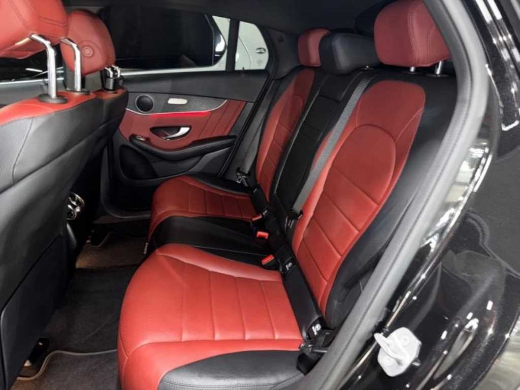 벤츠 GLC 클래스 GLC클래스 X253 GLC 300 e 4MATIC 쿠페 이미지 7