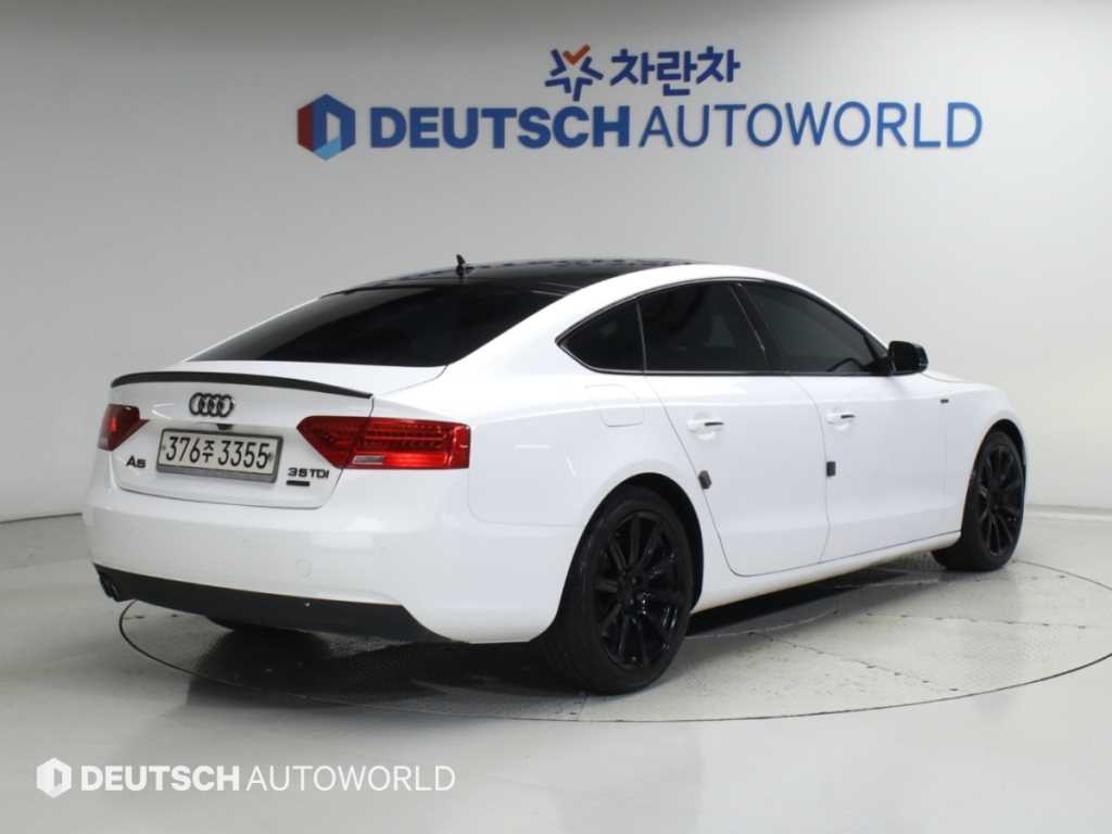 아우디 A5 2.0 TDI 콰트로 스포츠백 이미지 2