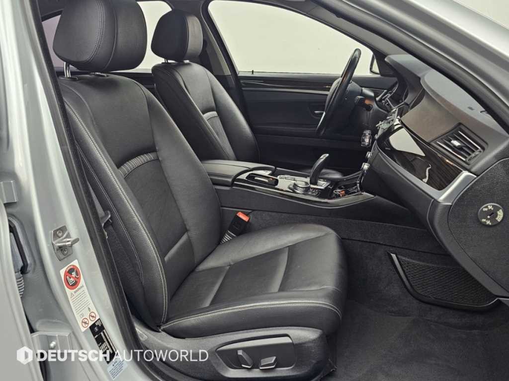 BMW 5시리즈 5시리즈 (F10) 520d 럭셔리 이미지 10