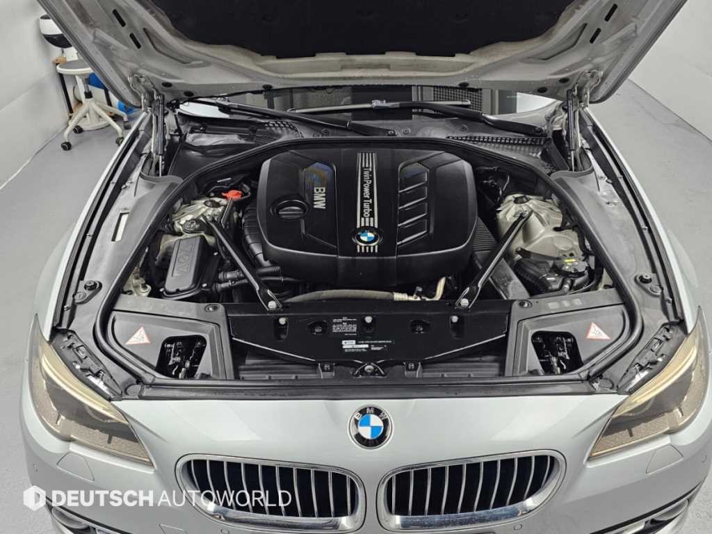 BMW 5시리즈 5시리즈 (F10) 520d 럭셔리 이미지 6