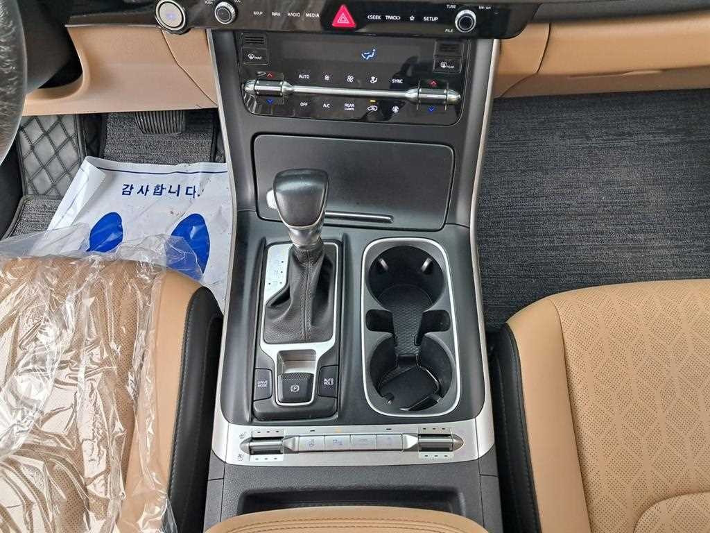 기아 카니발 카니발 4세대 디젤 9인승 프레스티지 이미지 13