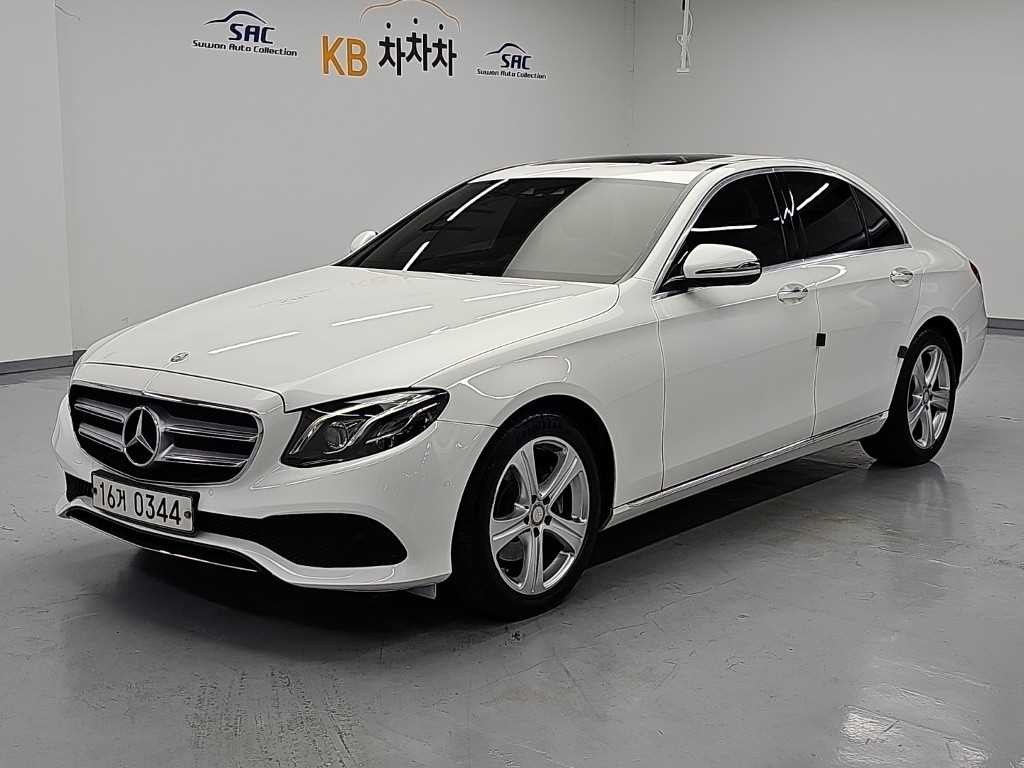 벤츠 E 클래스 E-클래스 W213 E220d 익스클루시브 이미지 1