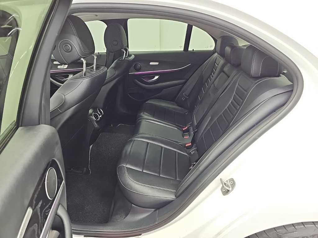 벤츠 E 클래스 E-클래스 W213 E220d 익스클루시브 이미지 12