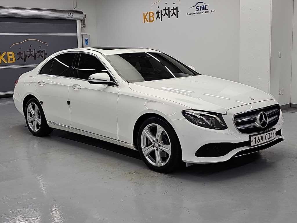 벤츠 E 클래스 E-클래스 W213 E220d 익스클루시브 이미지 4