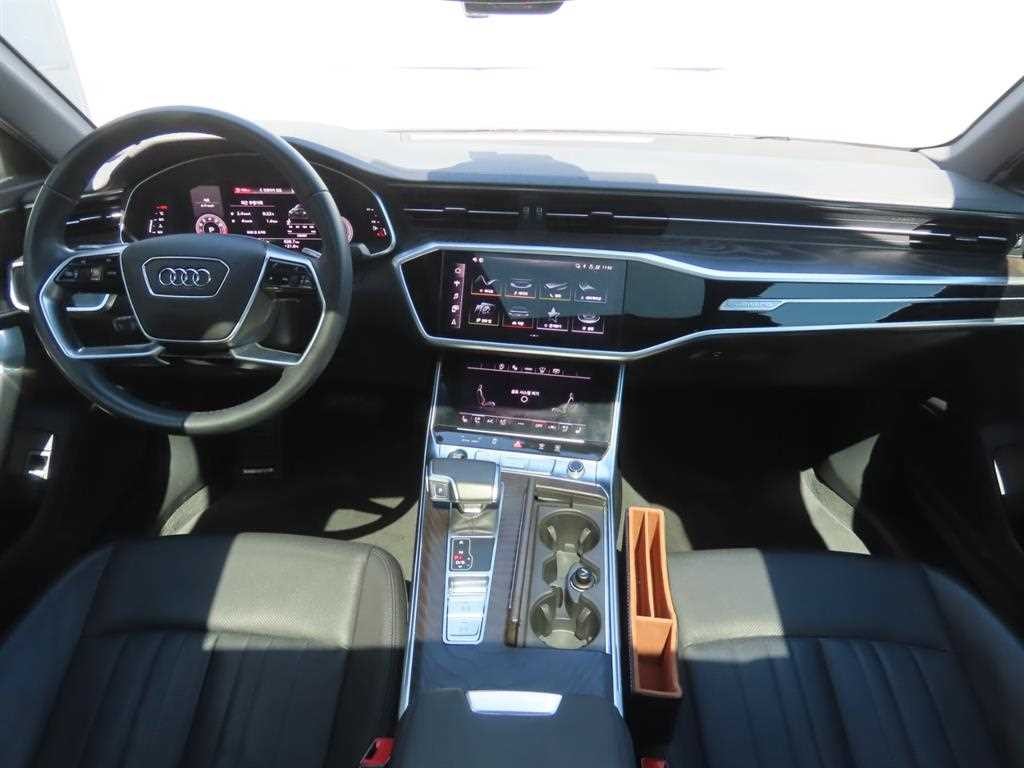 아우디 A6 A6 (C8) 45 TFSI 콰트로 프리미엄 이미지 9