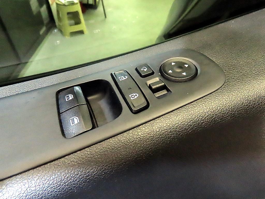 현대 스타리아 2WD 디젤 카고 모던 3인승 이미지 12