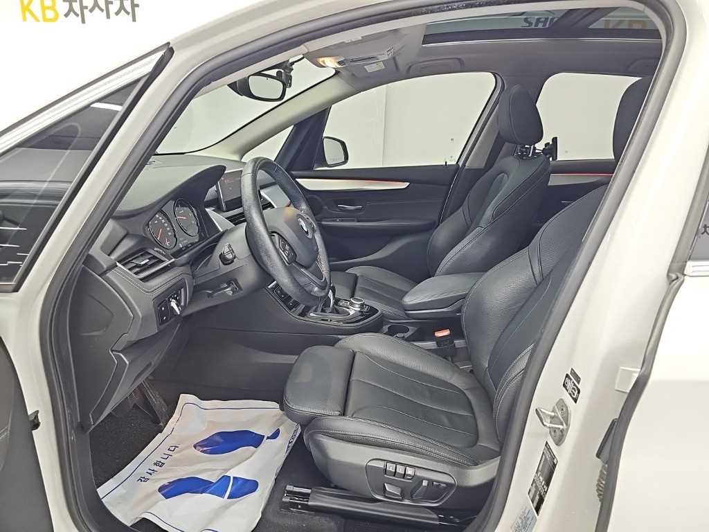 BMW 2시리즈 2시리즈 액티브 투어러 (F45) 스포트 이미지 12