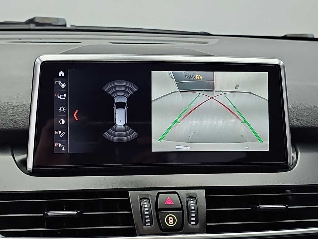 BMW 2시리즈 2시리즈 액티브 투어러 (F45) 스포트 이미지 16
