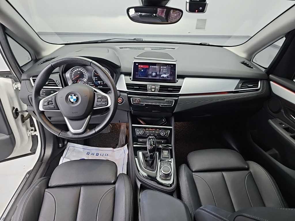 BMW 2시리즈 2시리즈 액티브 투어러 (F45) 스포트 이미지 8