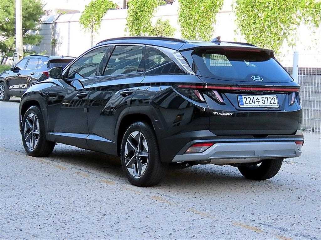 현대 투싼 더 뉴 투싼 (NX4) 가솔린 1.6 터보 2WD 인스퍼레이션 이미지 3