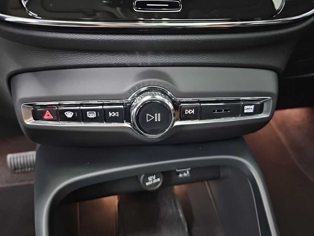 볼보 XC40 XC40 리차지 리차지 트윈 AWD 이미지 10