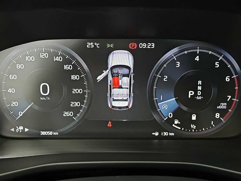 볼보 XC40 XC40 리차지 리차지 트윈 AWD 이미지 6