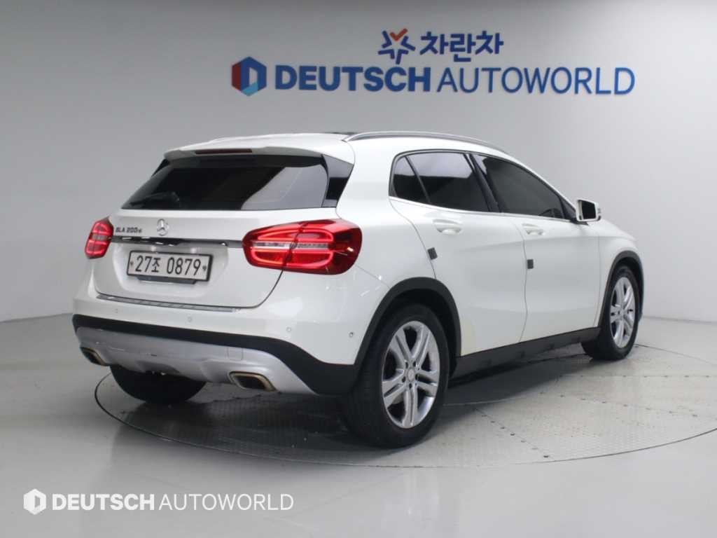 벤츠 GLA 클래스 GLA클래스 X156 GLA200 D 이미지 2