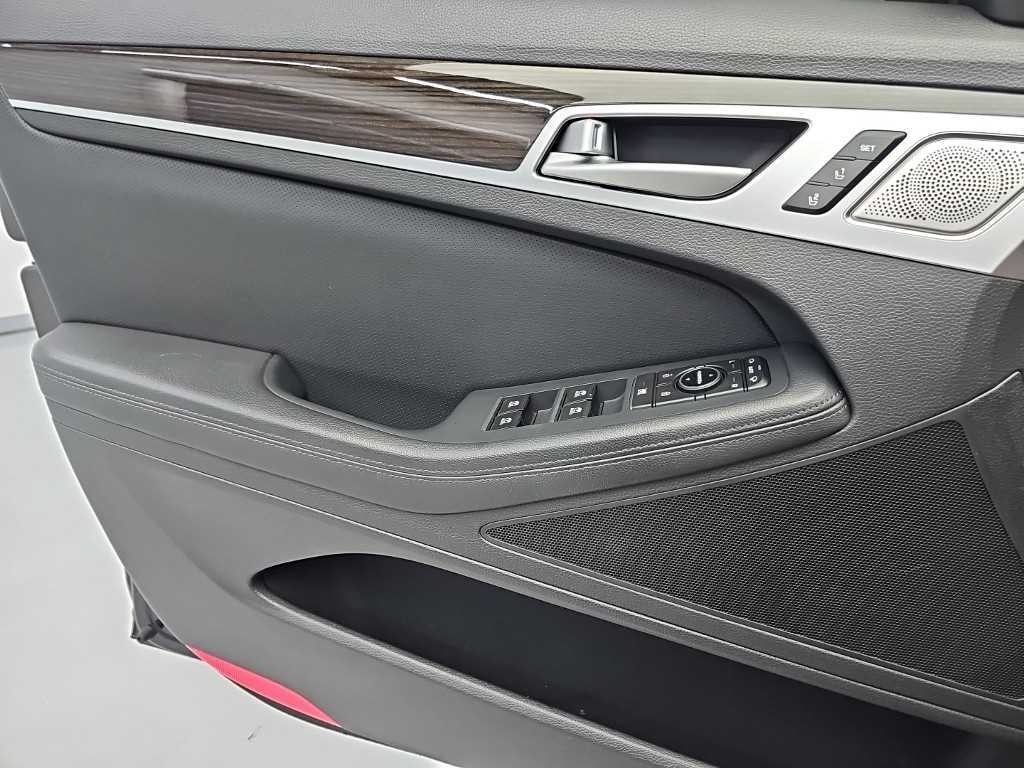 제네시스 G80 3.3 GDI AWD 프리미엄 럭셔리 이미지 18