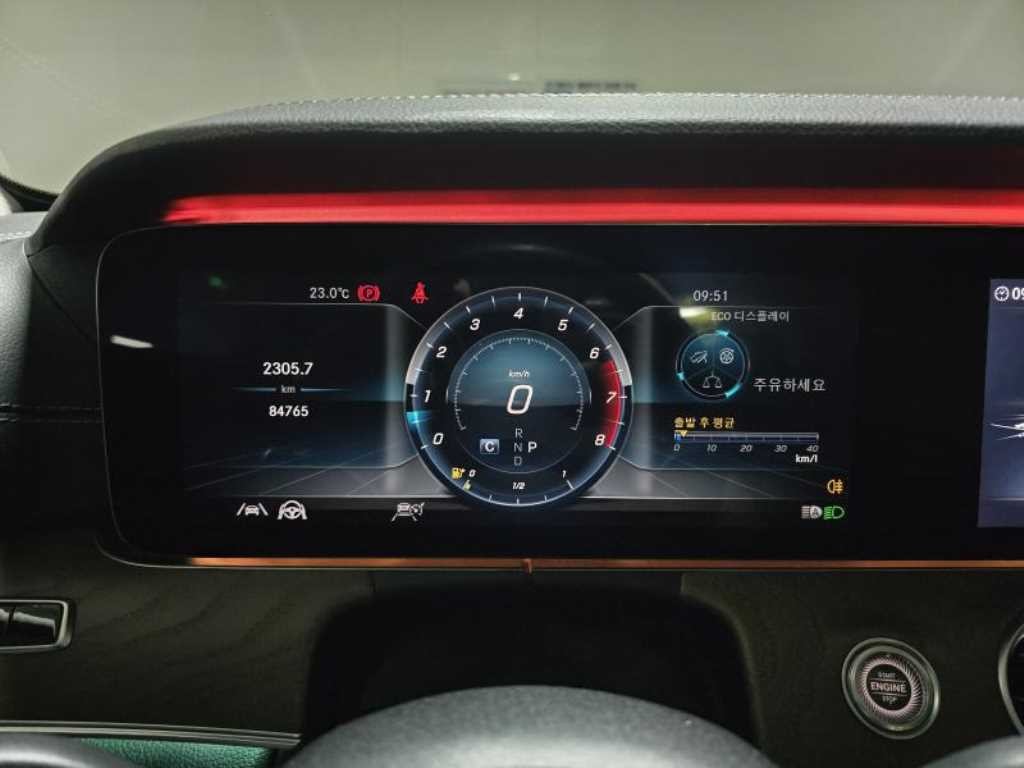 벤츠 E 클래스 E-클래스 W213 E300 4MATIC 익스클루시브 이미지 10