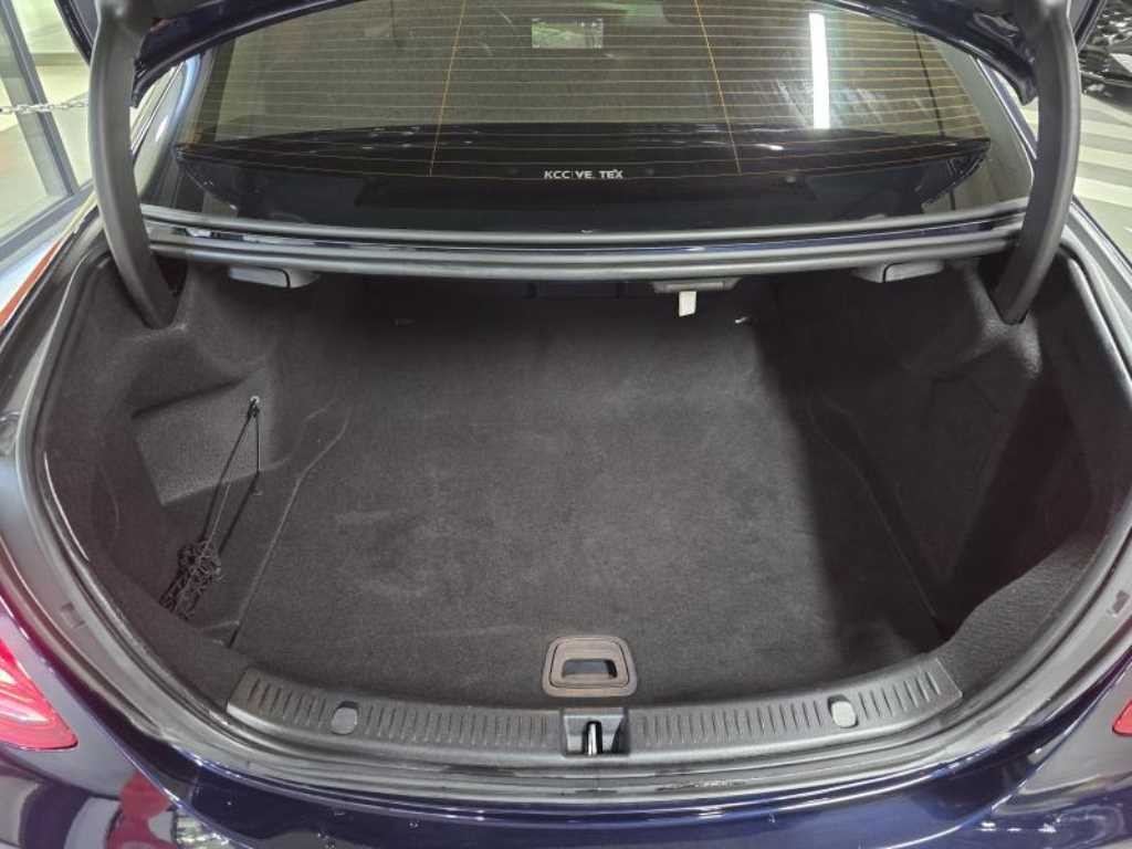 벤츠 E 클래스 E-클래스 W213 E300 4MATIC 익스클루시브 이미지 17
