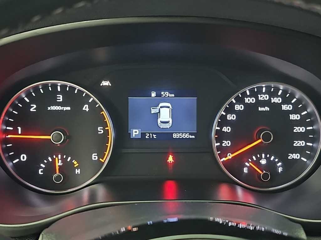 기아 스포티지 스포티지 더 볼드 2.0 디젤 2WD 프레스티지 이미지 6