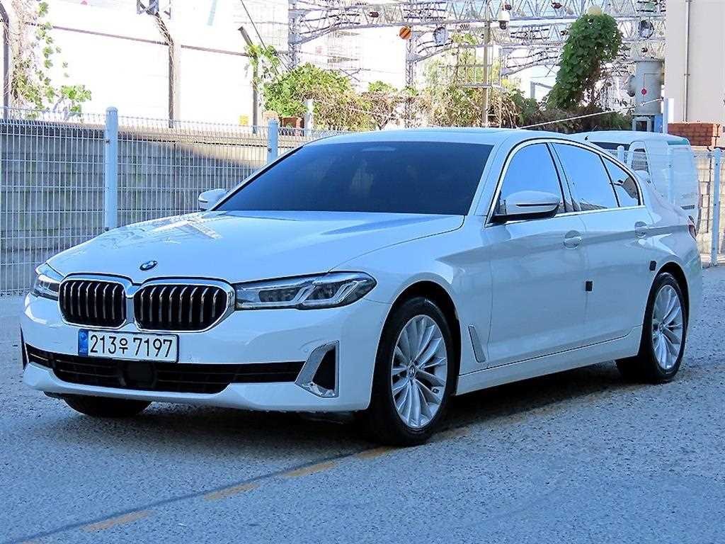 BMW 5시리즈 5시리즈 (G30) 523d 럭셔리 이미지 2