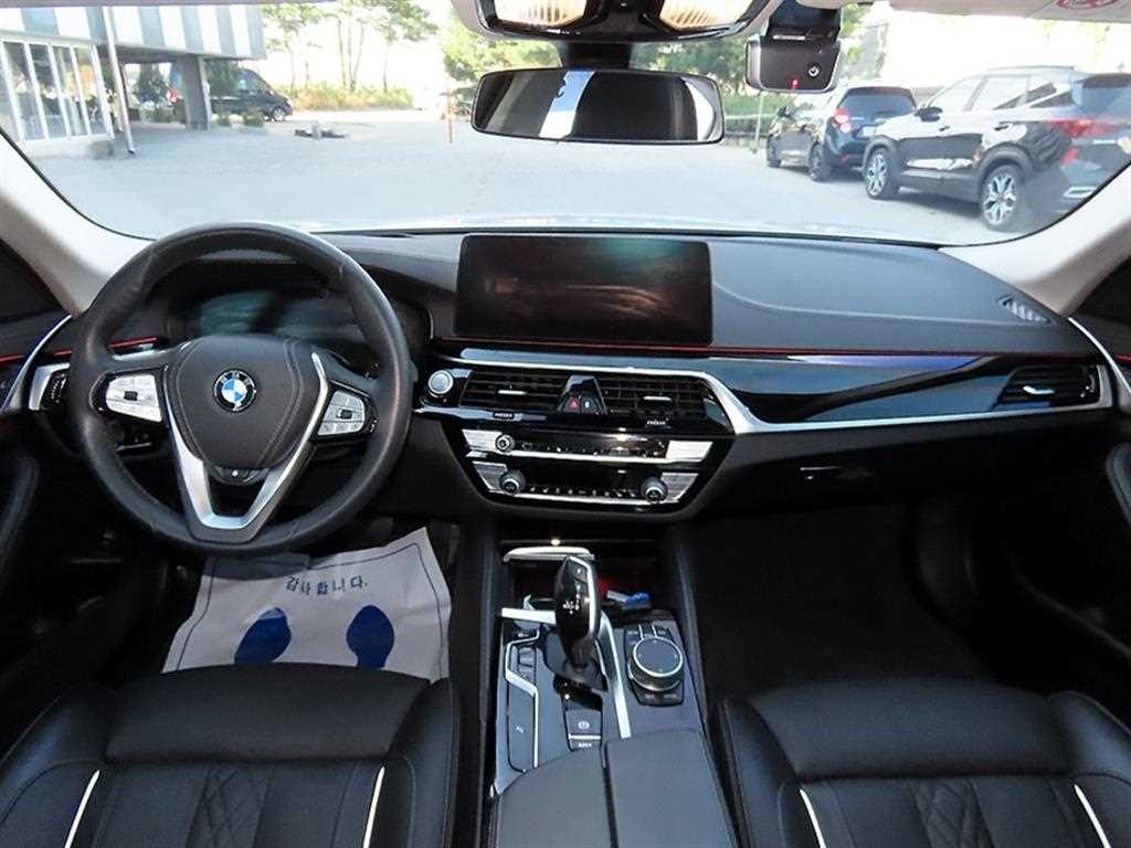 BMW 5시리즈 5시리즈 (G30) 523d 럭셔리 이미지 7