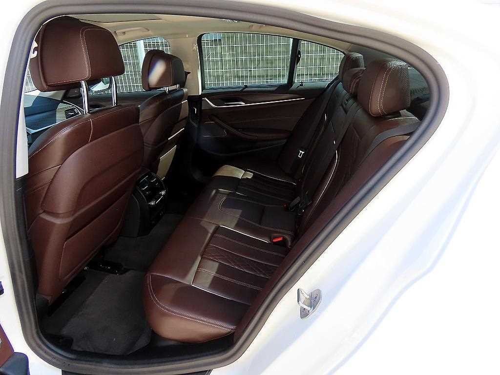 BMW 5시리즈 5시리즈 (G30) 530e 럭셔리 이미지 6