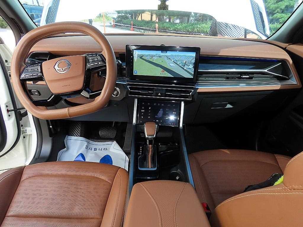 KG모빌리티(쌍용) 토레스 1.5 GDI-T 4WD 리미티드 블랙에디션 이미지 7