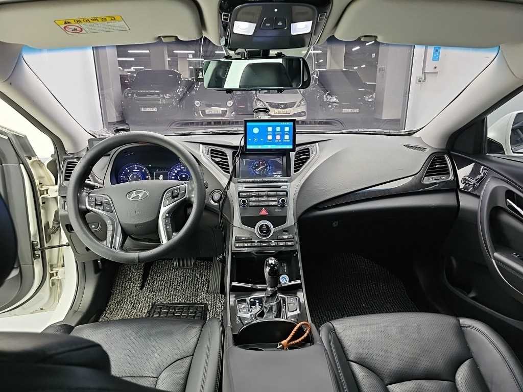 현대 그랜저 그랜저 HG HG220 PREMIUM 이미지 7