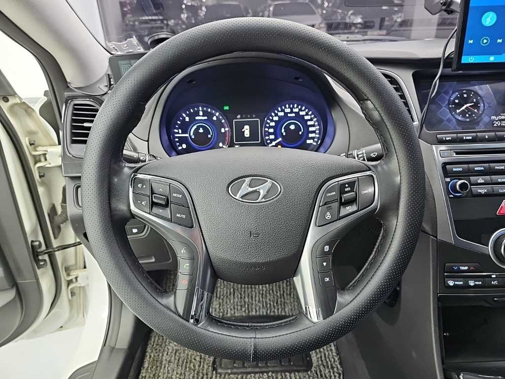 현대 그랜저 그랜저 HG HG220 PREMIUM 이미지 9