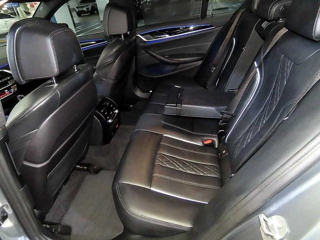 BMW 5시리즈 5시리즈 (G30) 530i M 스포츠 플러스 이미지 7