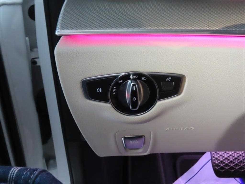 벤츠 E 클래스 E-클래스 W213 E200 아방가르드 이미지 12