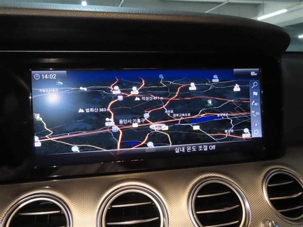 벤츠 E 클래스 E-클래스 W213 E200 아방가르드 이미지 9