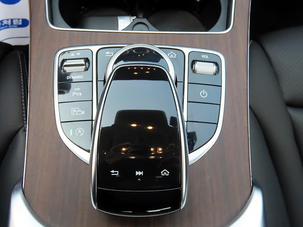 벤츠 C 클래스 C클래스 W205 C220 d 아방가르드 이미지 13