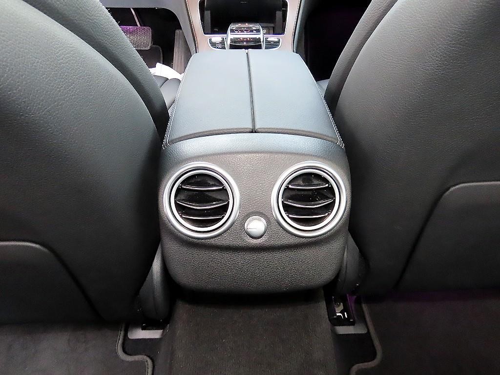 벤츠 C 클래스 C클래스 W205 C220 d 아방가르드 이미지 17