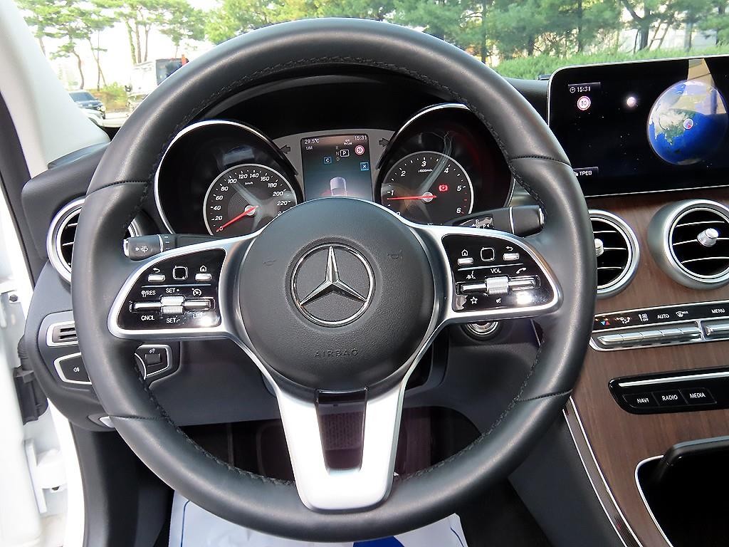 벤츠 C 클래스 C클래스 W205 C220 d 아방가르드 이미지 8