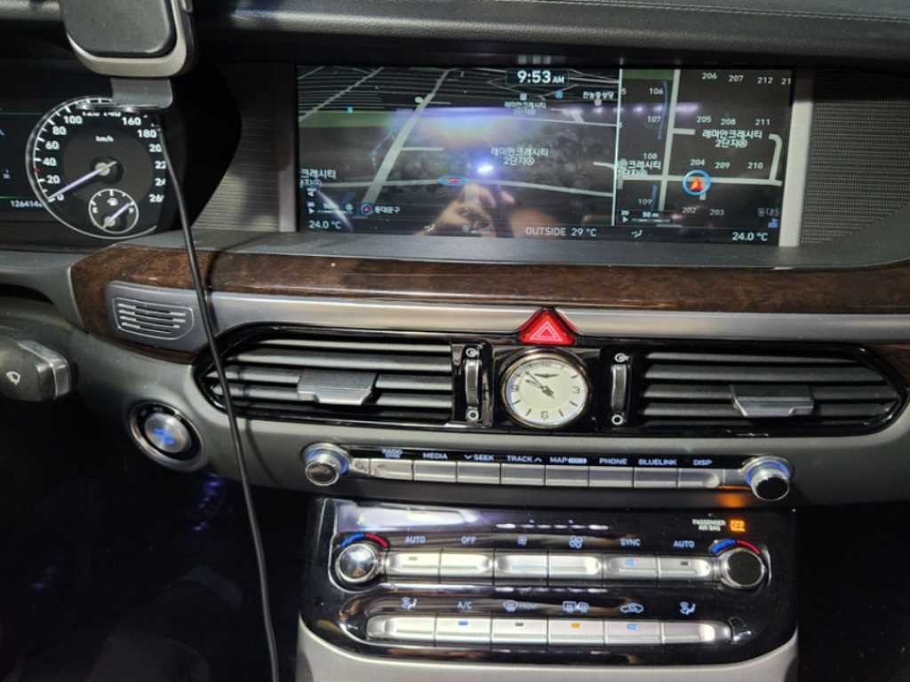 제네시스 EQ900 3.8 GDI AWD 럭셔리 이미지 3
