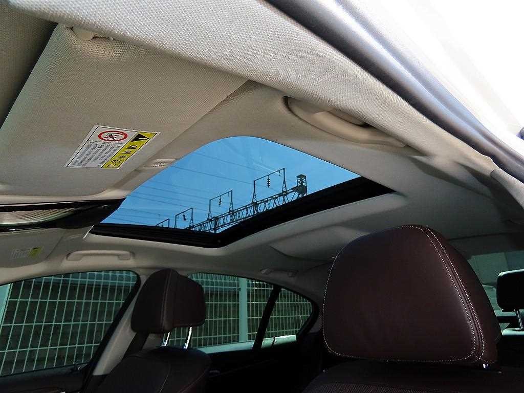 BMW 5시리즈 5시리즈 (G30) 520d 럭셔리 플러스 이미지 18