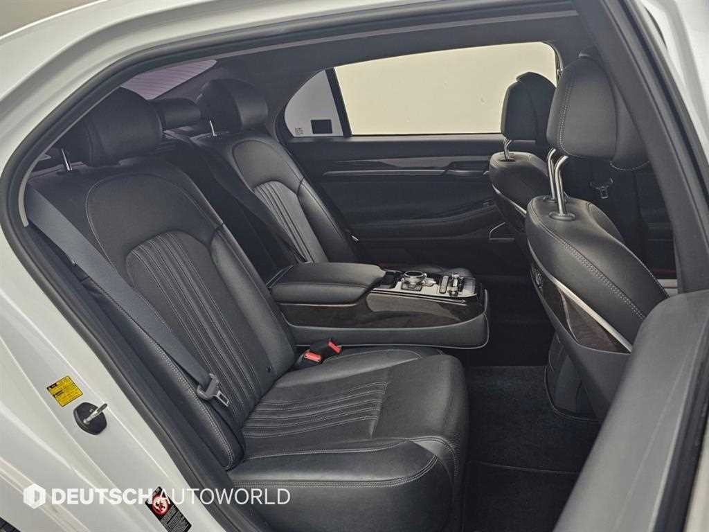 제네시스 EQ900 3.8 GDI AWD 프리미엄 럭셔리 이미지 12