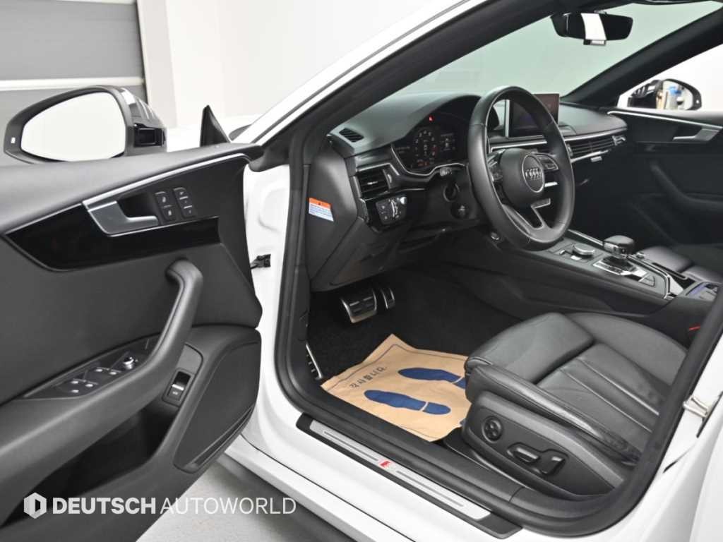 아우디 A5 A5 (F5) 45 TFSI 콰트로 프리미엄 스포트백 이미지 11