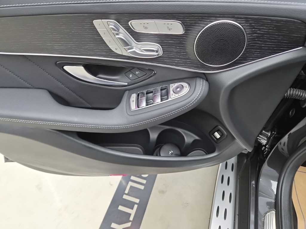 벤츠 GLC 클래스 GLC클래스 X253 GLC 300 4MATIC 쿠페 이미지 11